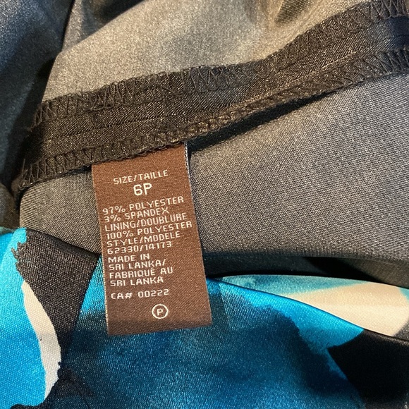 Jessica ladies dress in size 6 petite. Black with floral detailing. - Picture 5 of 7